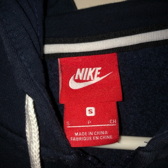 Nike sportswear sweater & pants - Picture 3 of 5